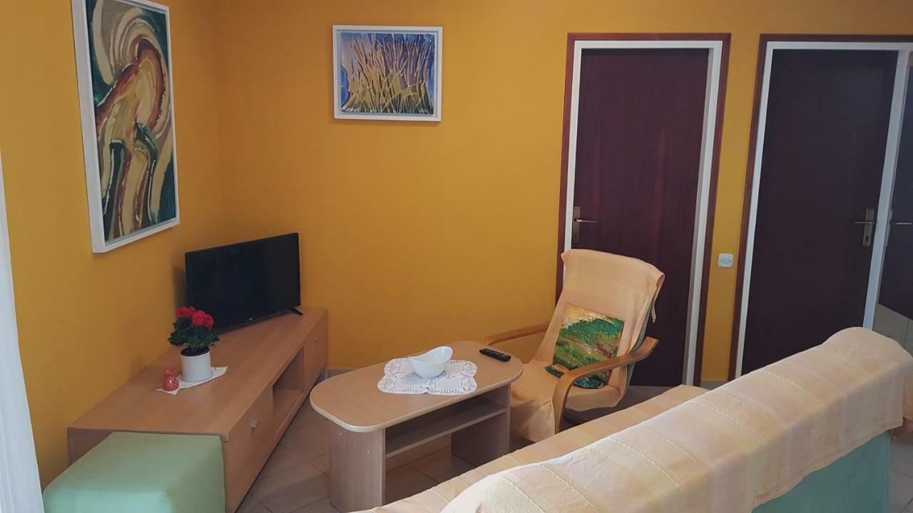 Apartments Andelina Pag Town Kültér fotó